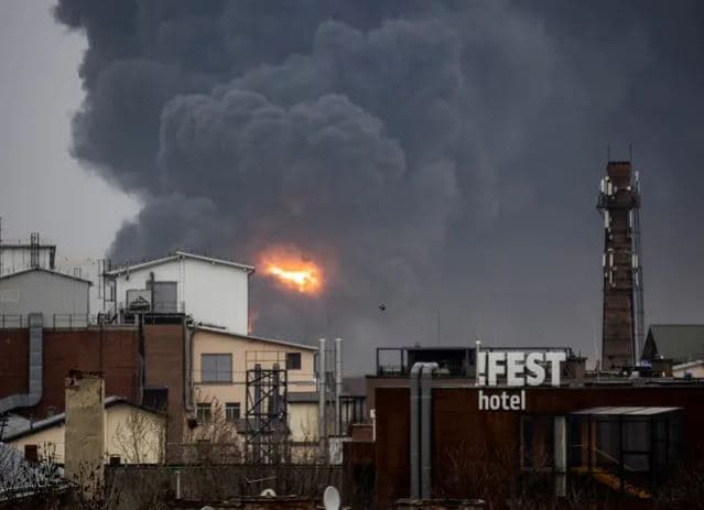Sulm me raketa në Lviv, qyteti ku janë zhvendosur përfaqësitë diplomatike