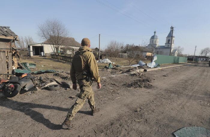 Sulmet e fundit goditën depot e karburantit, rifillojnë sot në Stamboll negociatat Rusi-Ukrainë