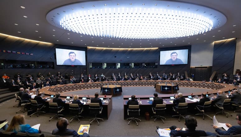 Ukraina ftohet në takimin e ministrave të jashtëm të NATO-s javën e ardhshme