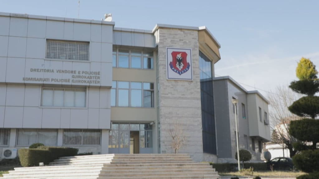 Në kërkim për vrasje të mbetur në tentativë, arrestohet 27-vjeçari
