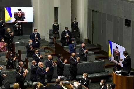 Zelensky: Paqja është më e çmuar se diamantet ruse
