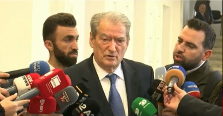 Berisha: Grupi Parlamentar i PD s’është Alibeaj! Të bashkohemi në diversitet  