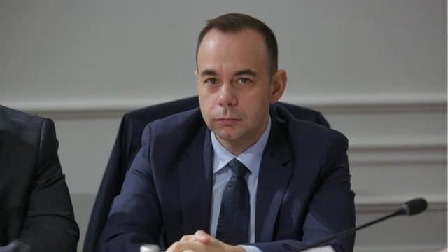 Alqi Bllako dorëzoi mandatin/ Kuvendi shkresë KQZ-së për plotësimin e vakancës
