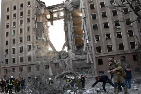 Sulmi me raketa Mykolaiv, regjistrohen 28 të vdekur