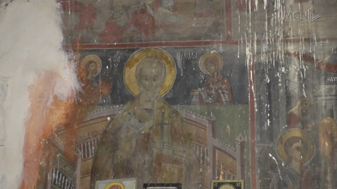 Kisha e Shën Kollit nën rrënoja (VIDEO)