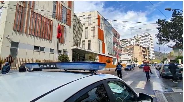  Lirohet e dashura e Nuredin Dumanit: Nuk e dija të shkuarën e tij, e njihja me emër tjetër