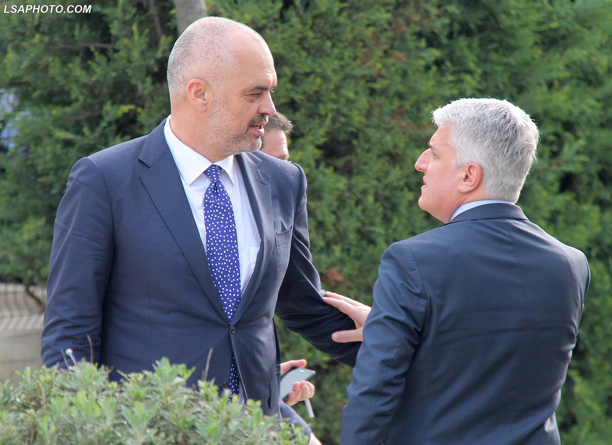 Arrestimi i Bllakos, Majko pranon mandatin e deputetit