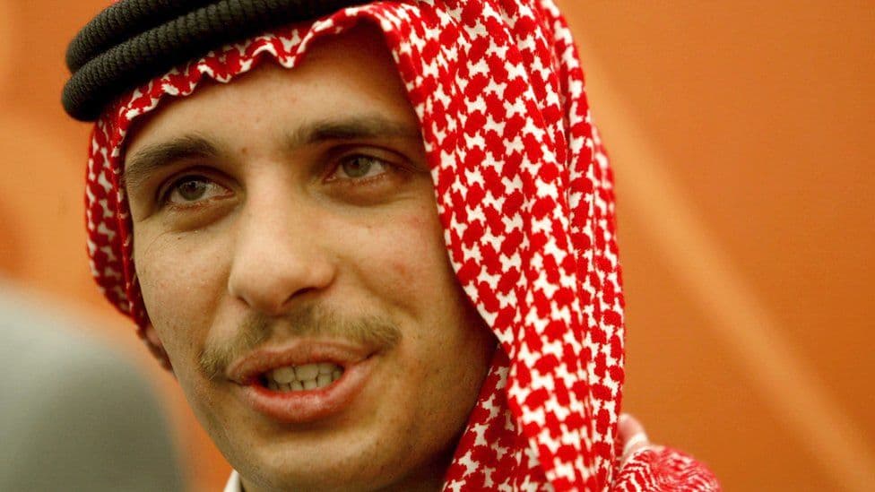 Hamzah bin Hussein heq dorë nga titulli i princit të Jordanisë