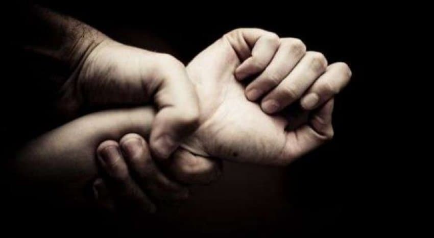 Dhunë ndaj bashkëjetueses, vëllait dhe të dashurës, 3 të arrestuar në Vlorë