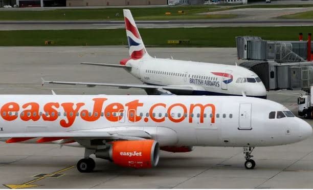Punonjësit e infektuar me Covid, Britania e Madhe anulon 200 fluturime