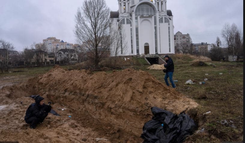 Ukraina, kryebashkiaku i Bucha: Civilët u vranë si në një safari