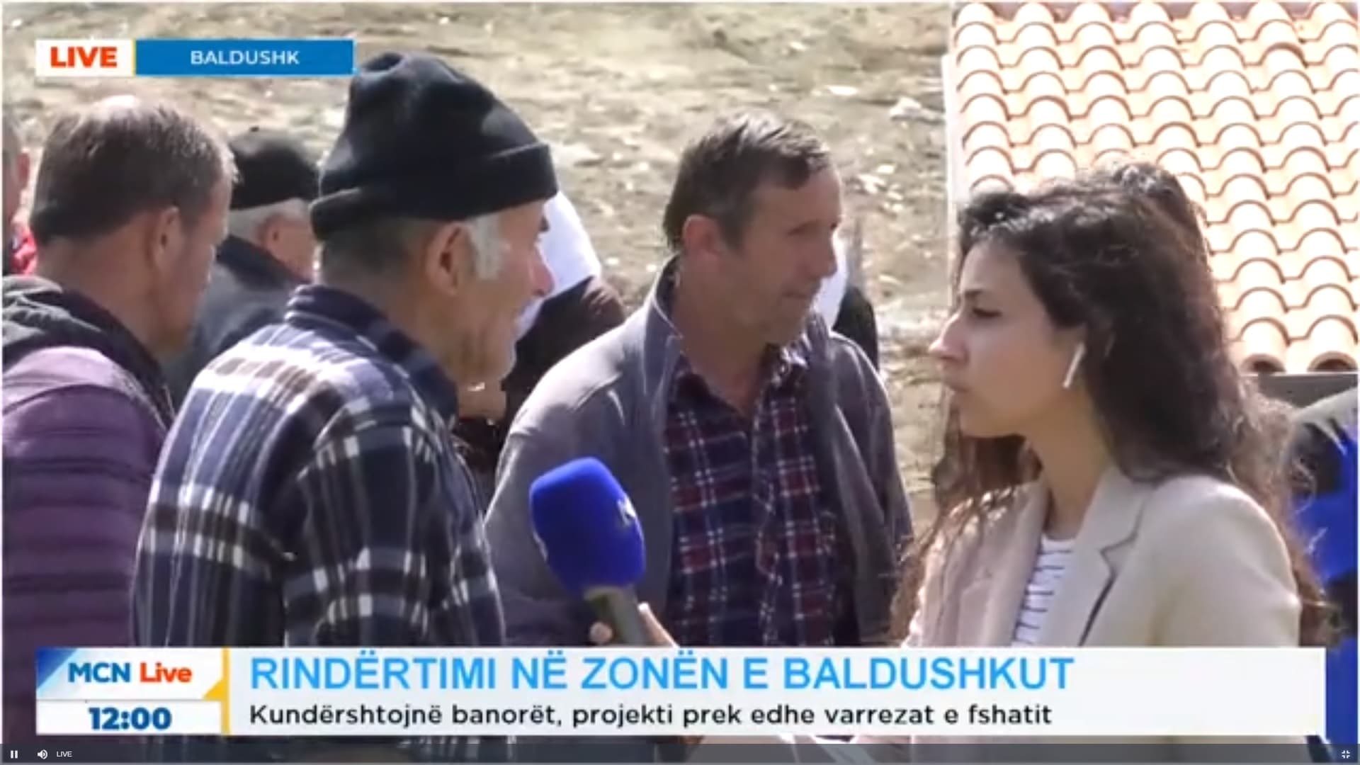 Rindërtimi në Baldushk/ Banorët: Bashkia ka marrë 6800 metra katrorë tokë, projekti prek edhe varrezat e fshatit