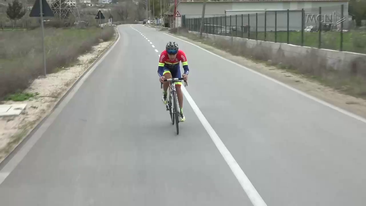 130 kilometra në ditë për suksesin (VIDEO)