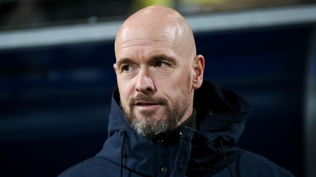                               Ten Hag planifikon blerjet 