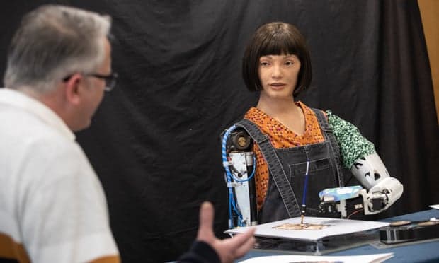 Njihuni me robotin e parë në botë që pikturon