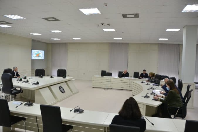 Adresat e pasakta/ KQZ ultimatum 94 partive: 20 ditë afat të paguani gjobat