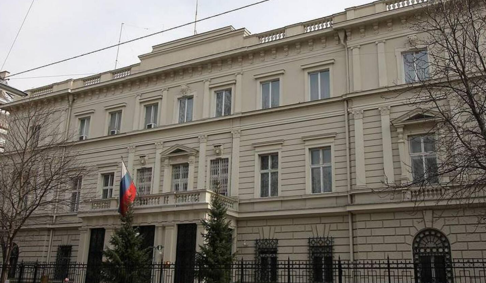 Austria dëbon disa diplomatë rusë