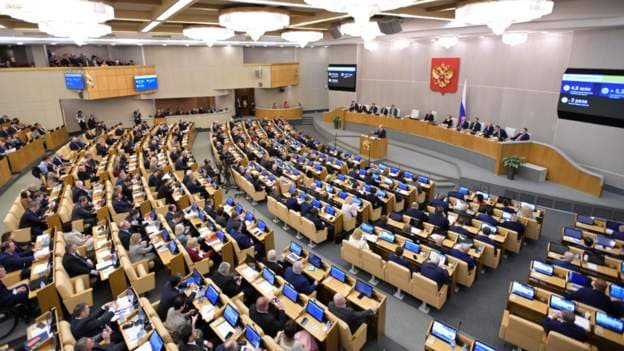 Rusia akuzon YouTube për bllokimin e kanalit të saj parlamentar