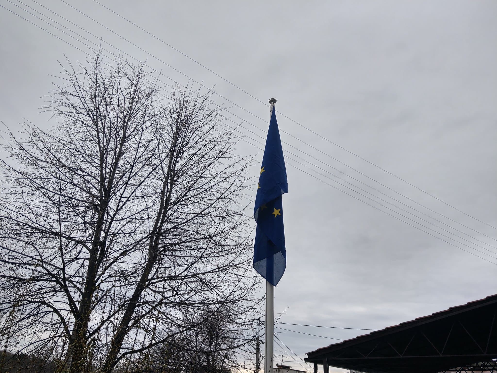 Bashkimi Evropian rihap ambasadën në Kiev