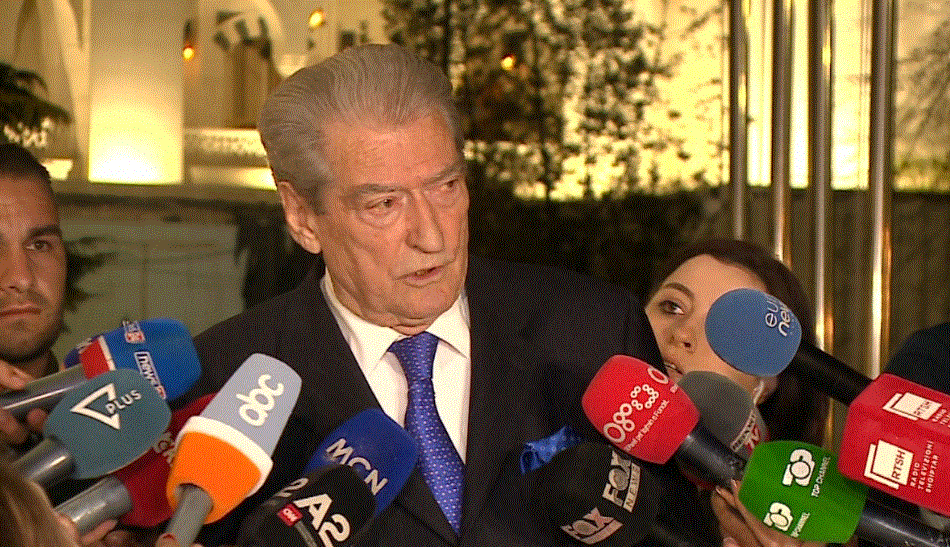 Non-grata nga SHBA/ Berisha: Nuk bëj asnjë përpjekje për negociata