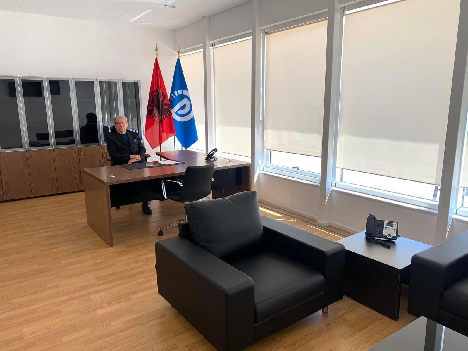 Berisha me zyrë në selinë e PD-së