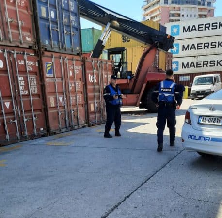 Emrat/ Vdekja e punonjësit 19-vjeçar në Portin e Durrësit, arrestohen tre persona