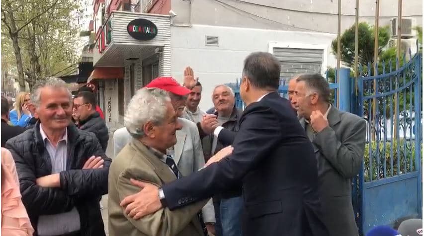 Demokratët e Elbasanit votojnë për kryetarin e ri, pesë emra në garë