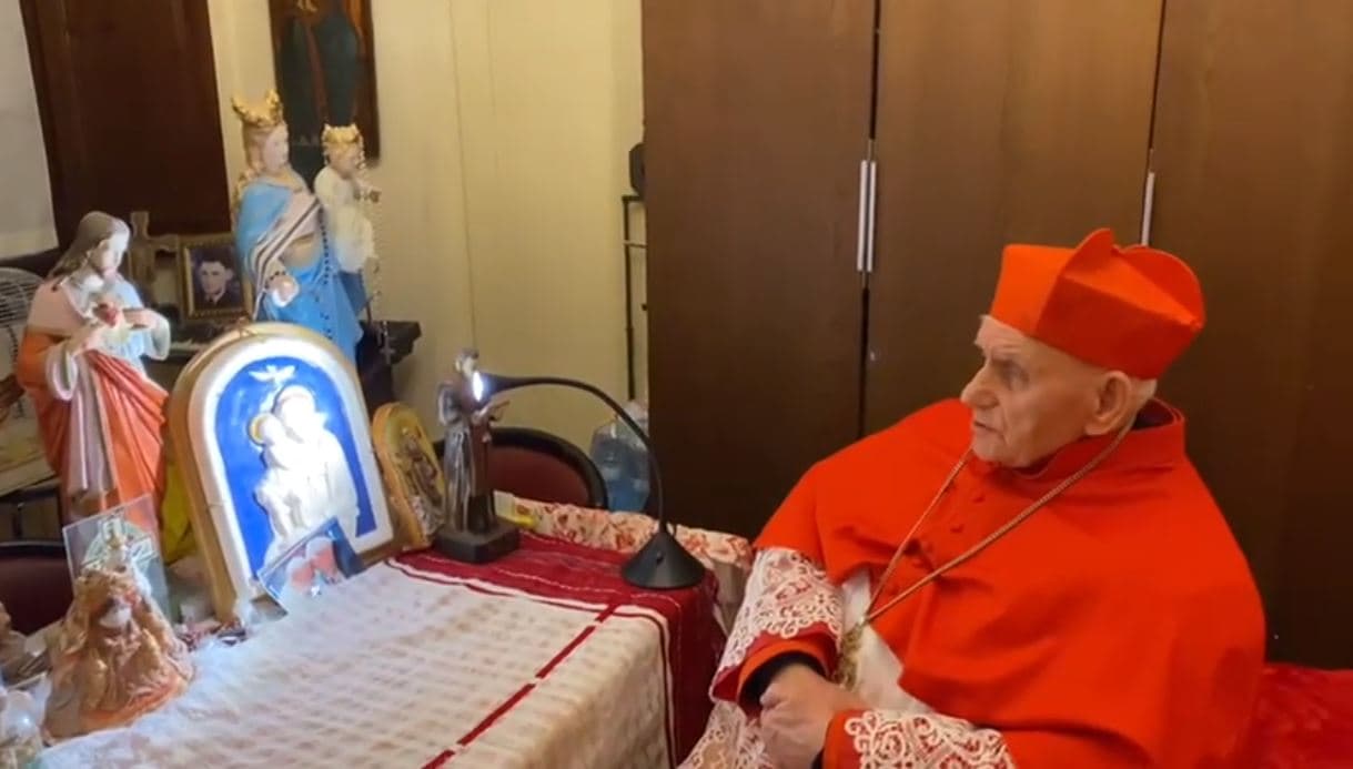    Pashkët/ Kardinal Simoni- besimtarëve shqiptarë: Hapni zemrat, ndihmoni të varfrit!