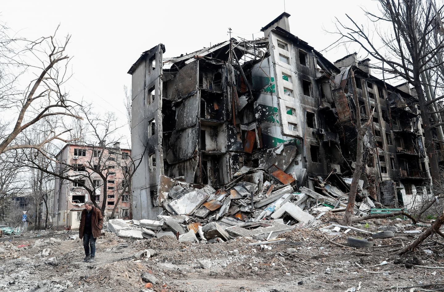 Rusët qëllojnë civilët në Kreminna, 4 të vdekur