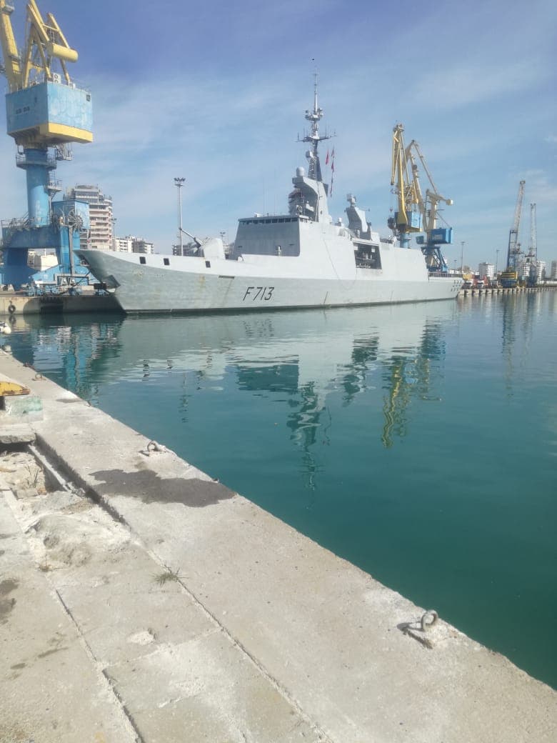Mbërrin në Portin e Durrësit fregata "Aconit" e Marinës Franceze