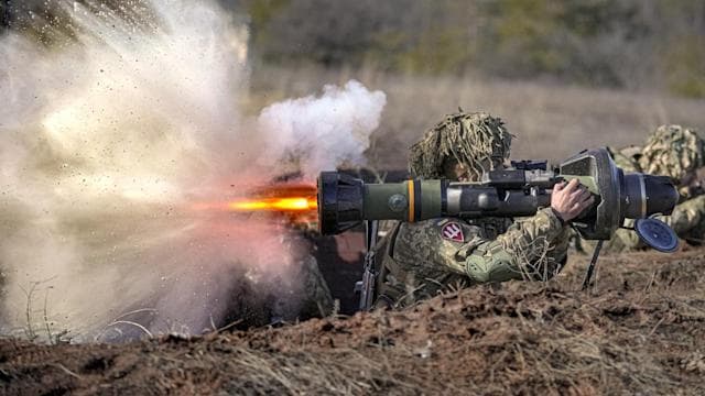 “Sulmi më i madh që prej nisjes së pushtimit”/ Moska, ofensivë në Lindje të Ukrainës