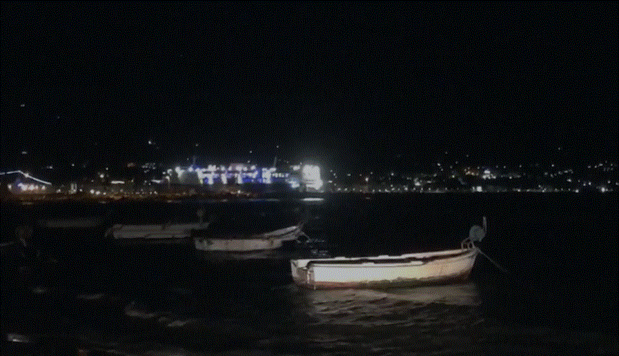 Moti i keq, njoftohet pezullimi i lundrimit në Vlorë