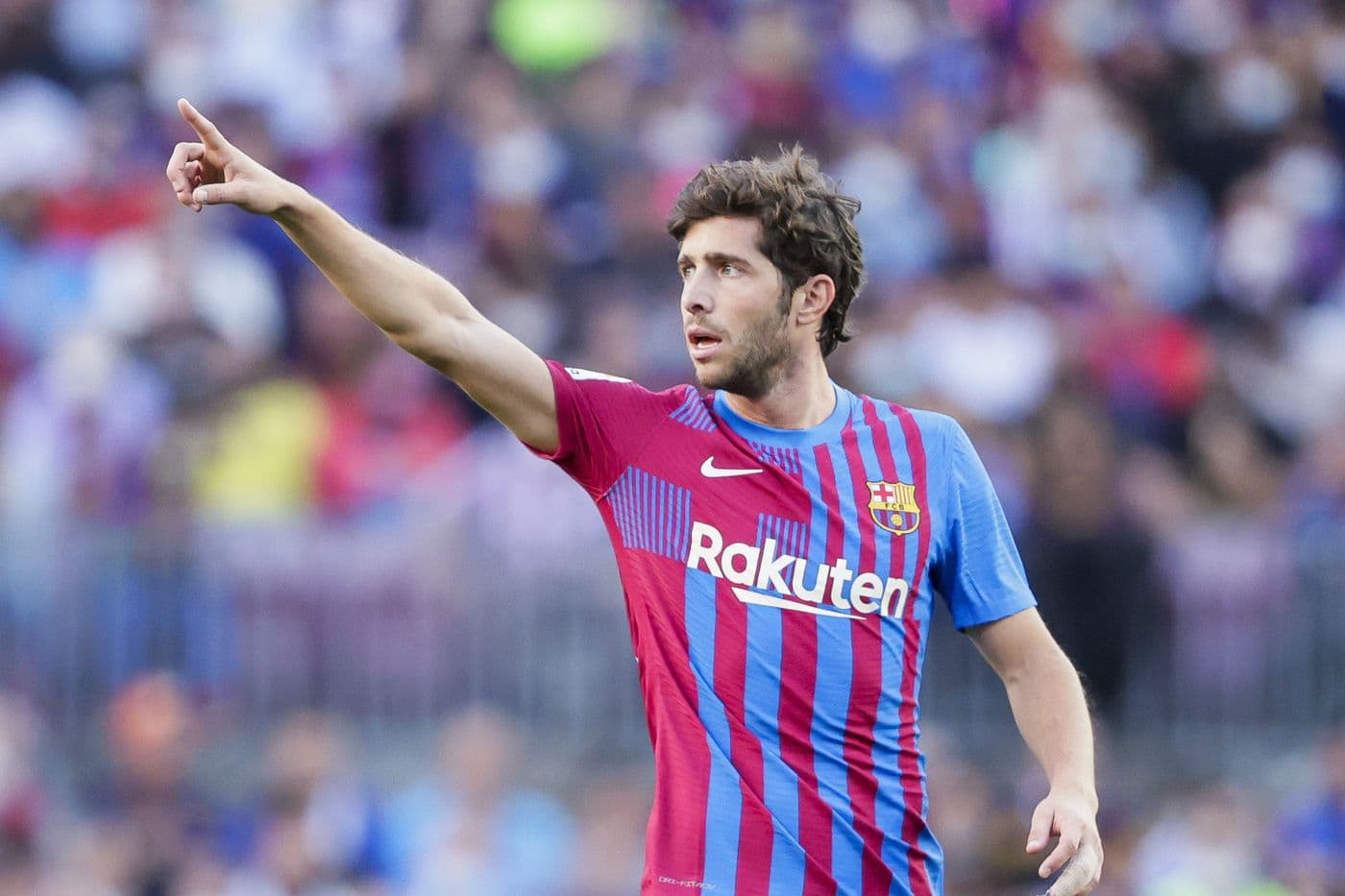 Barcelona insiston për qëndrimin e Sergi Robertos