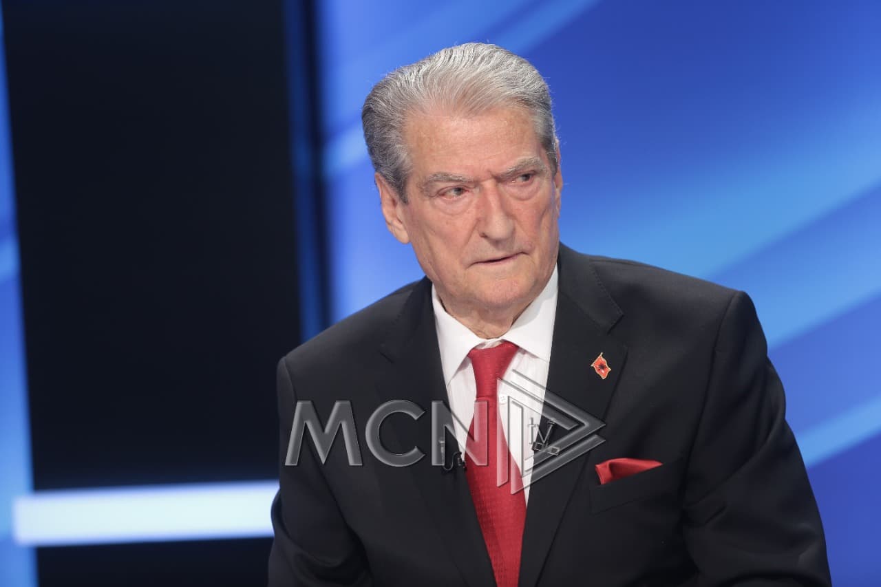 Berisha: Basha po përpiqet për një parti të re, nuk e ndjekin më shumë se 30 veta për qark