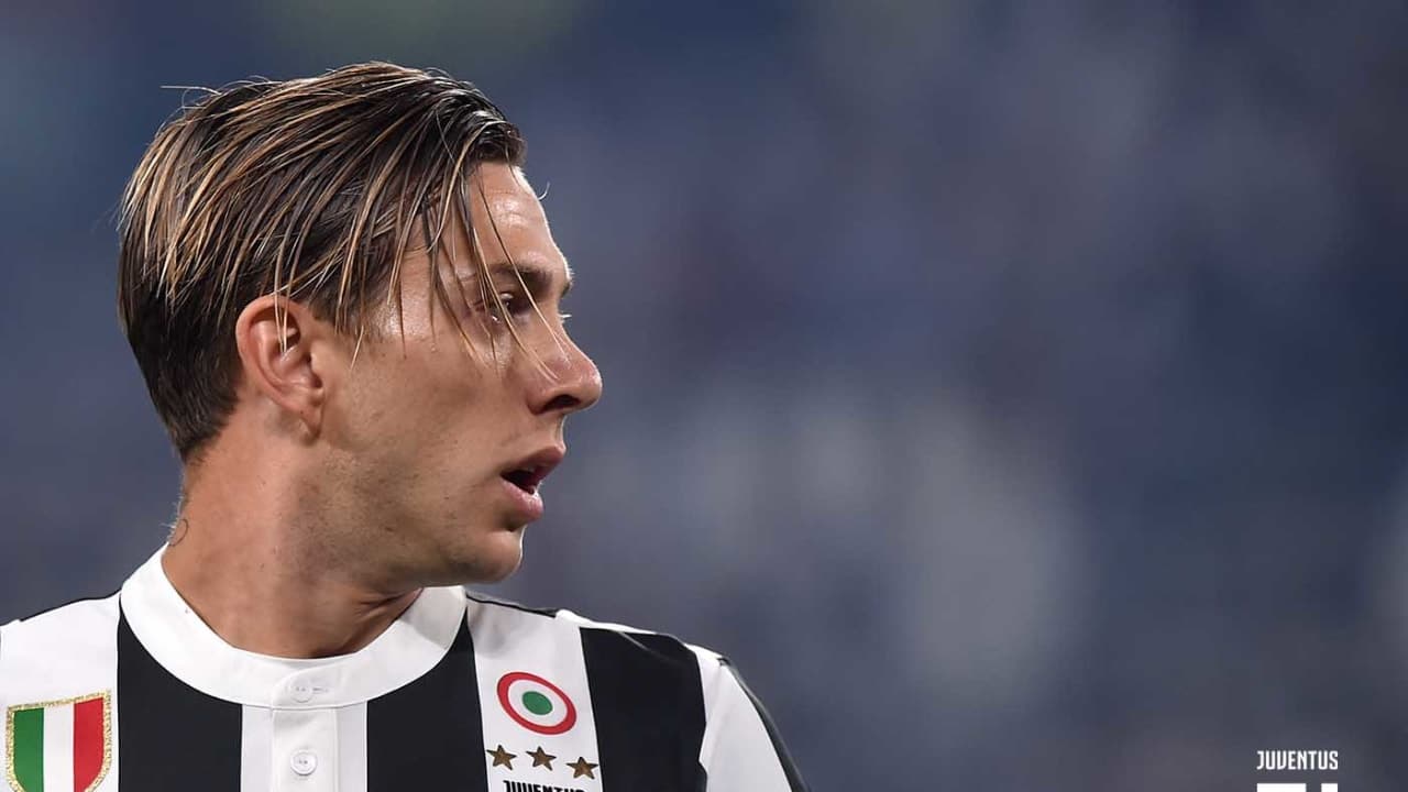 Milan insiston për Bernardeschin