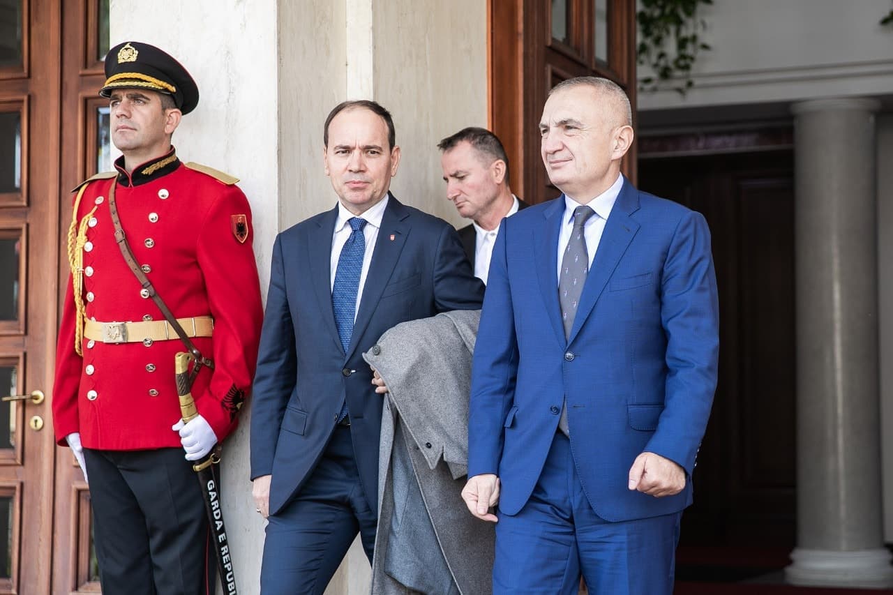 Nishani për kurim në Gjermani, Meta: Lutem për kthim sa më parë pranë familjes