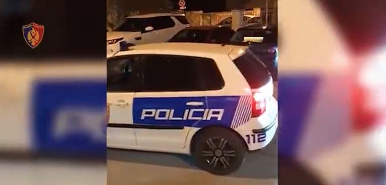 Qarkullonte me armë zjarri me vete, pranga 32-vjeçarit në Tiranë