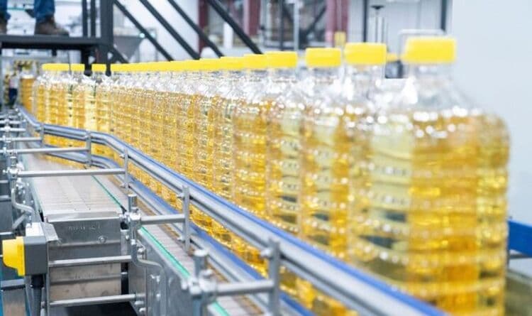 Britani, supermarketet kufizojnë blerjet e vajit të gatimit