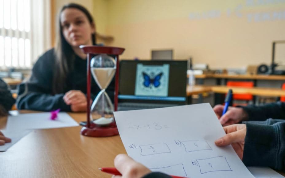 Testet në 2015-2018 i nxorën nga fundi/ 7 mijë nxënës të Kosovës do i nënshtrohen testit ndërkombëtar PISA