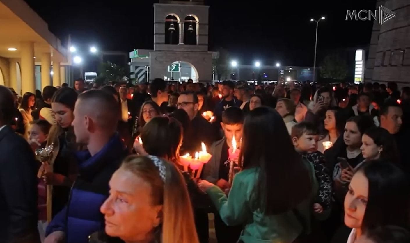 “Krishti u ngjall”/ Besimtarët në gjithë Shqipërinë festojnë Pashkën (VIDEO)