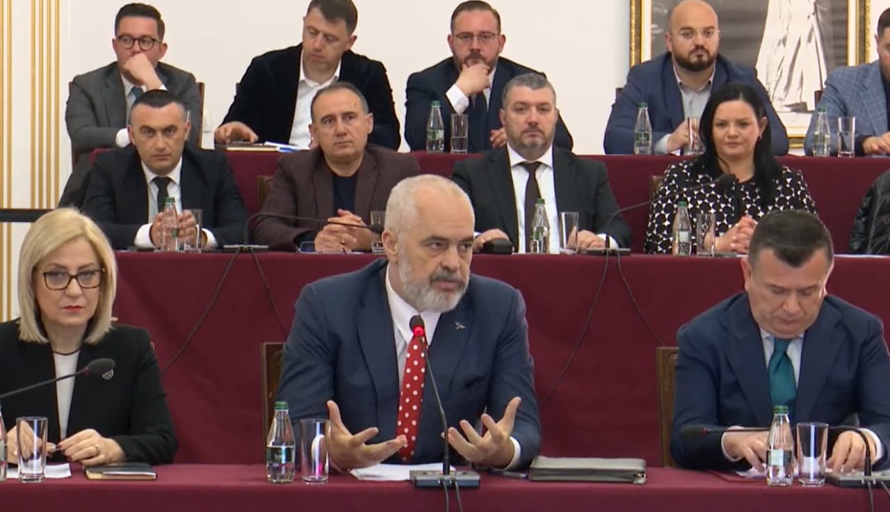  Zgjedhja e presidentit të ri/ Nikolla cakton 4 majin për mbajtjen e Konferencës së Kryetarëve