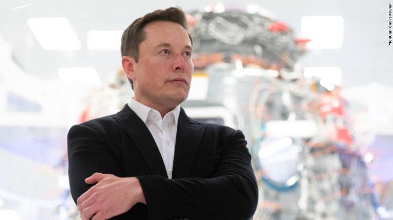 Elon Musk shet aksione të Tesla-s me vlerë 4.8 miliardë dollarë