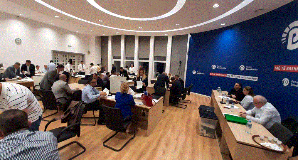 Nis numërimi i votave për anëtarët e Këshillit Kombëtar të PD