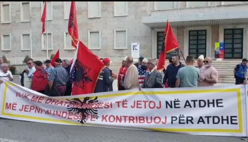 1 Maji, Meta: Nuk është ditë feste! Rritja e pagës, domosdoshmëri 