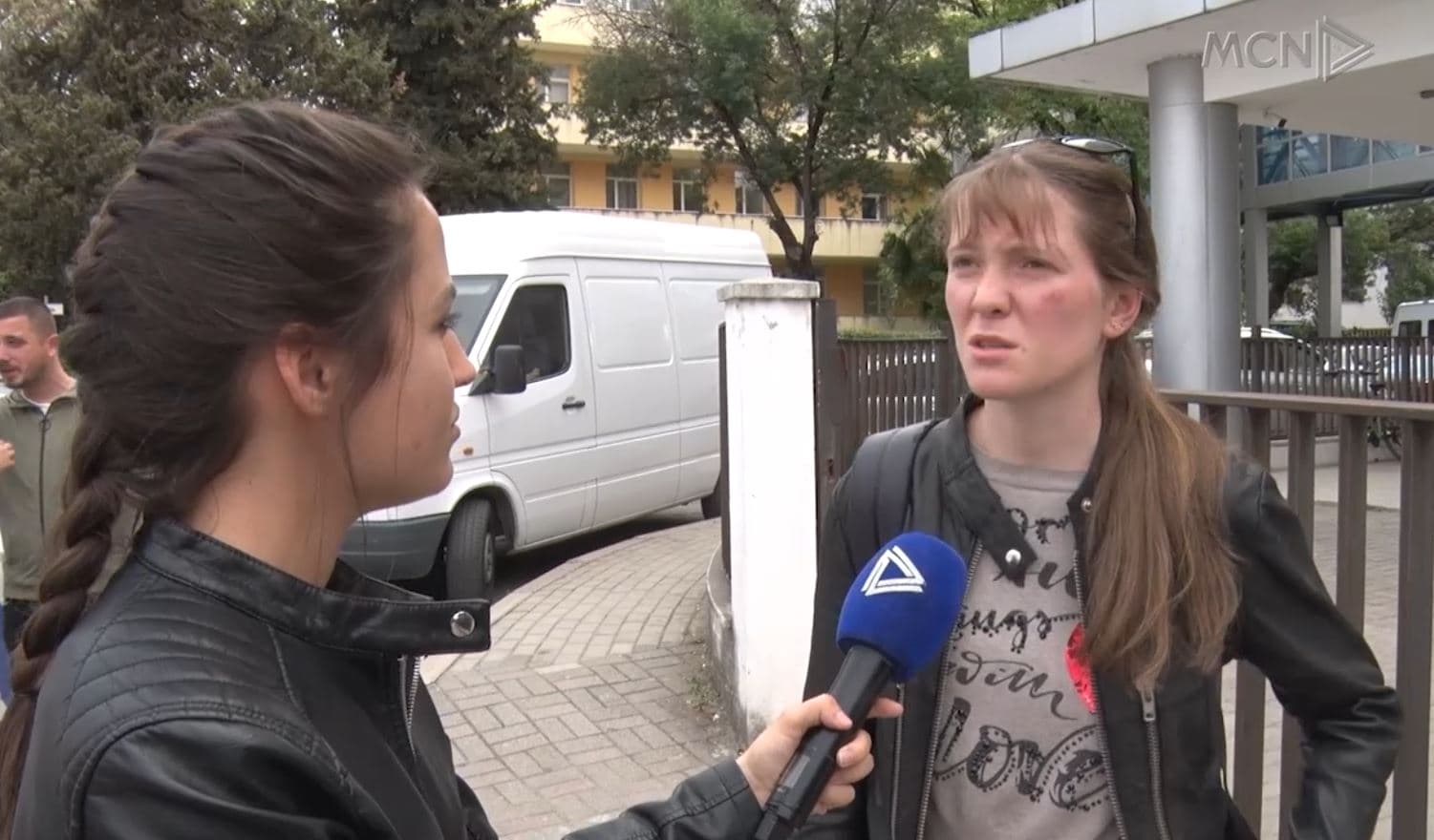 Raporti për infermierët kronikë: Blejmë flakon e shiringa për t’u praktikuar (Video)