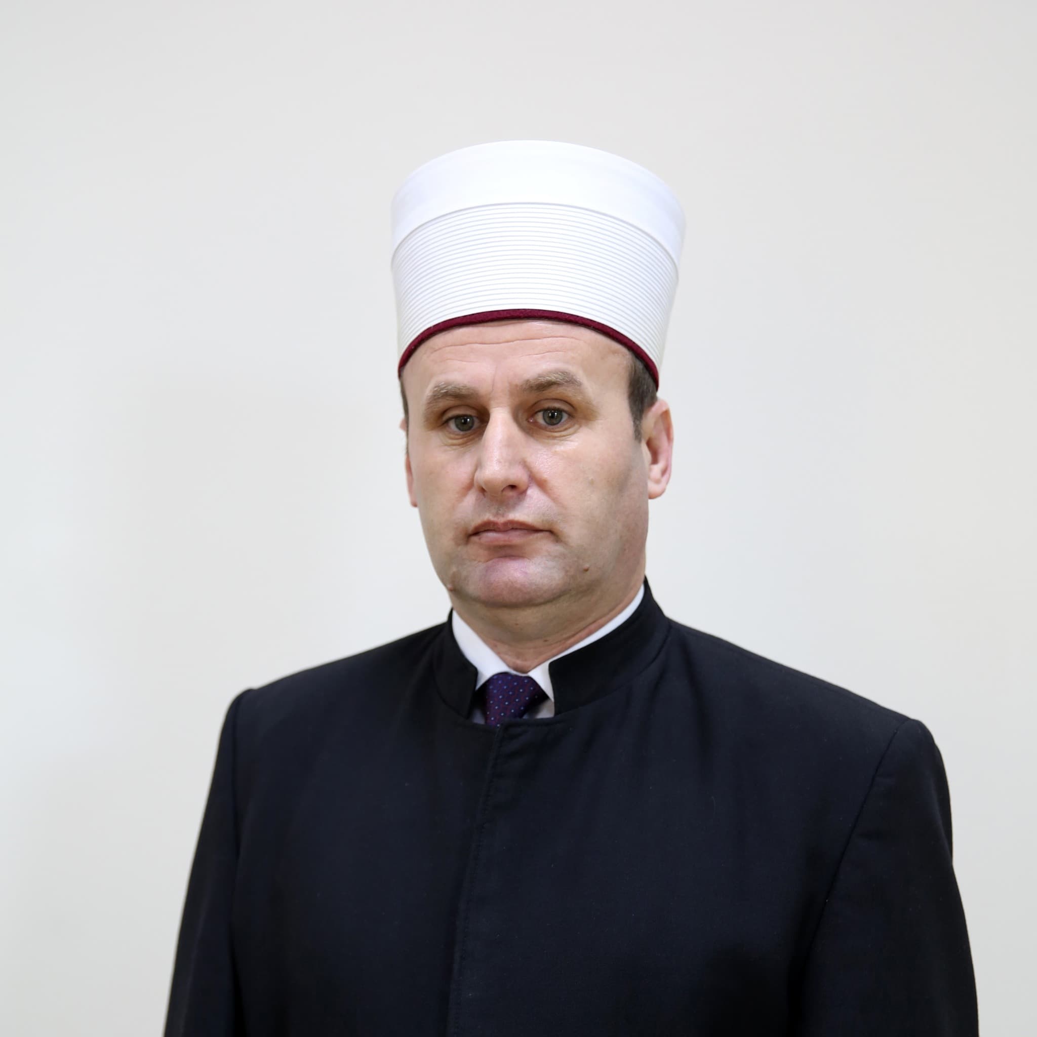 Nesër Fiter Bajrami, Kreu i KMSH uron besimtarët: Konfliktet e hapura të mbyllen sa më parë