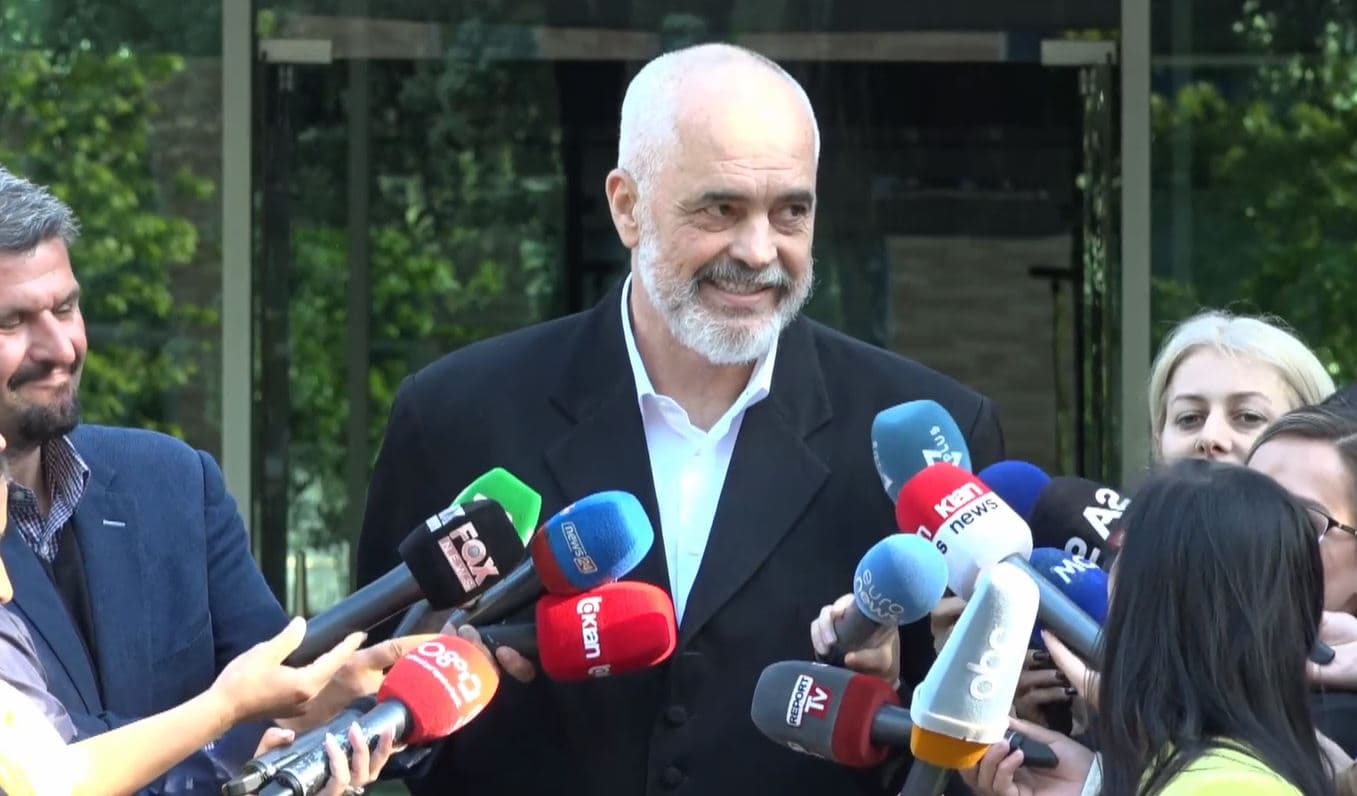 Rama nuk i “bindet” kërkesës së Zelenksit (VIDEO)