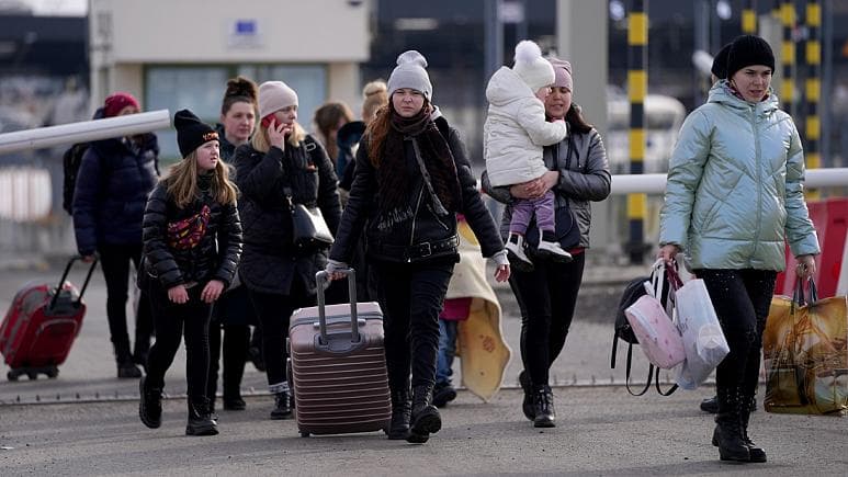 Kryeministri i Ukrainës: Javët e fundit janë kthyer rreth një milion njerëz