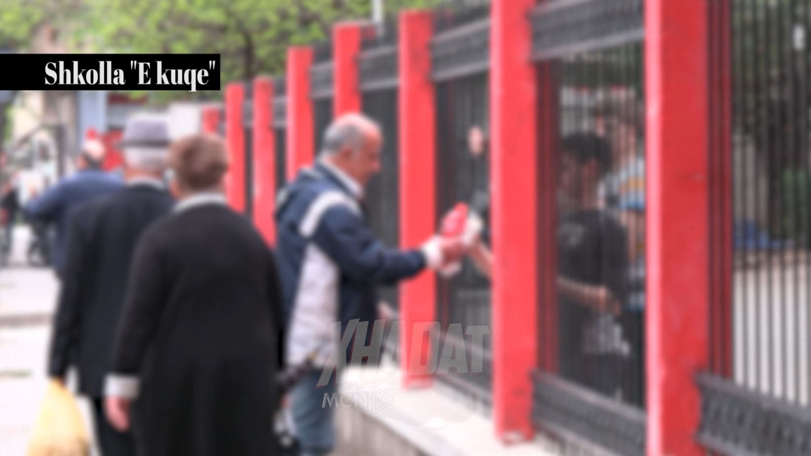 ‘Xhadat’ - Urdhëri i Ministrisë së Arsimit "nuk pi ujë"! Nxënësit konsumojnë produkte të pashëndetshme në shkolla