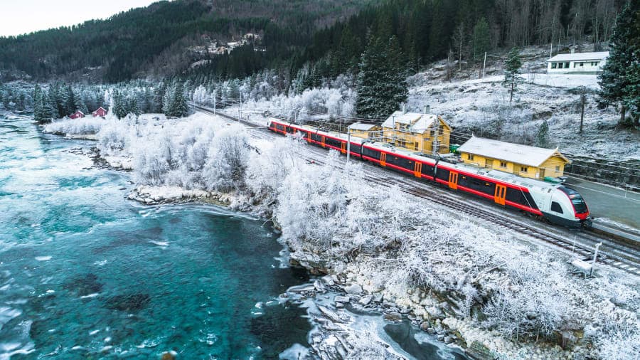 Foto/ Udhëtimet më mbresëlënëse hekurudhore në botë